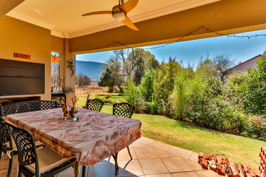 4 Bedroom Property for Sale in The Coves North West